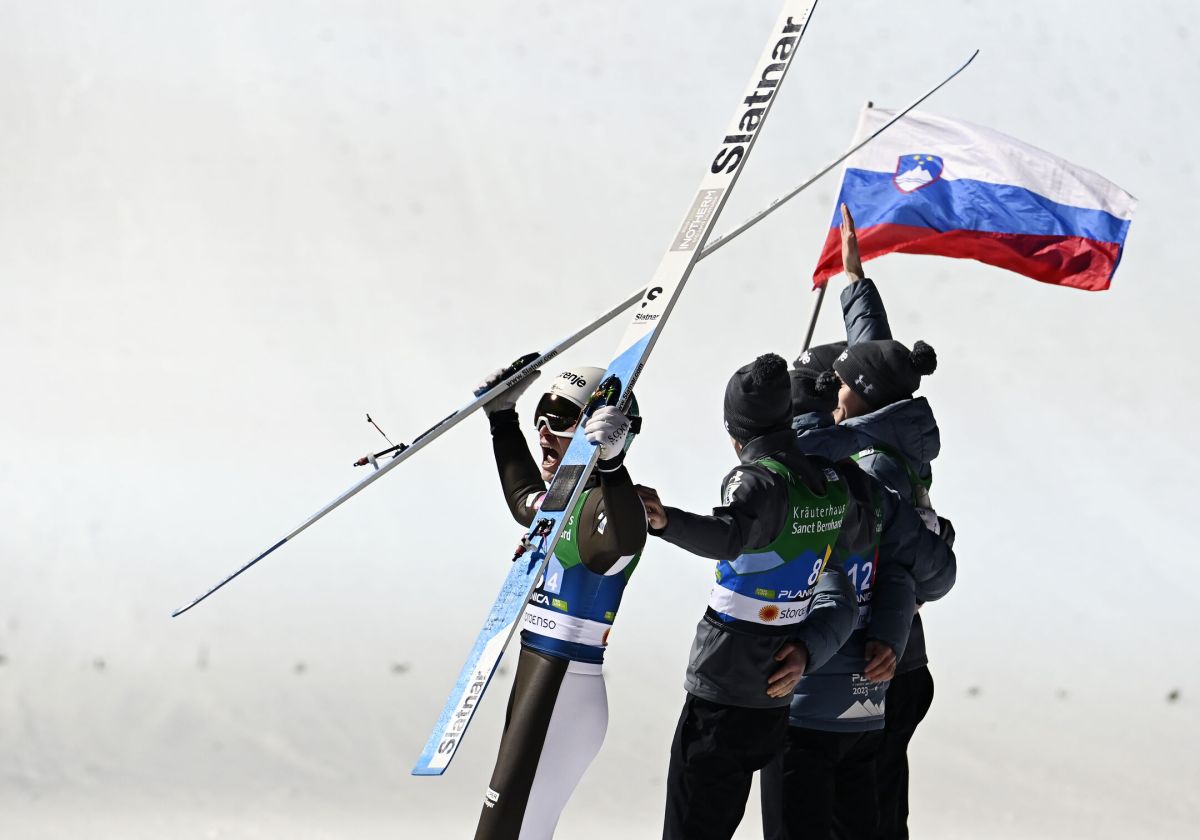 Four slovenian Golden knights arrive in Planica