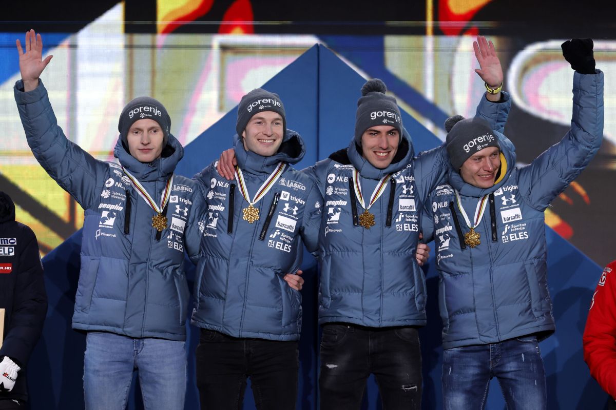 Slovenia's Ski jumpers win Gold